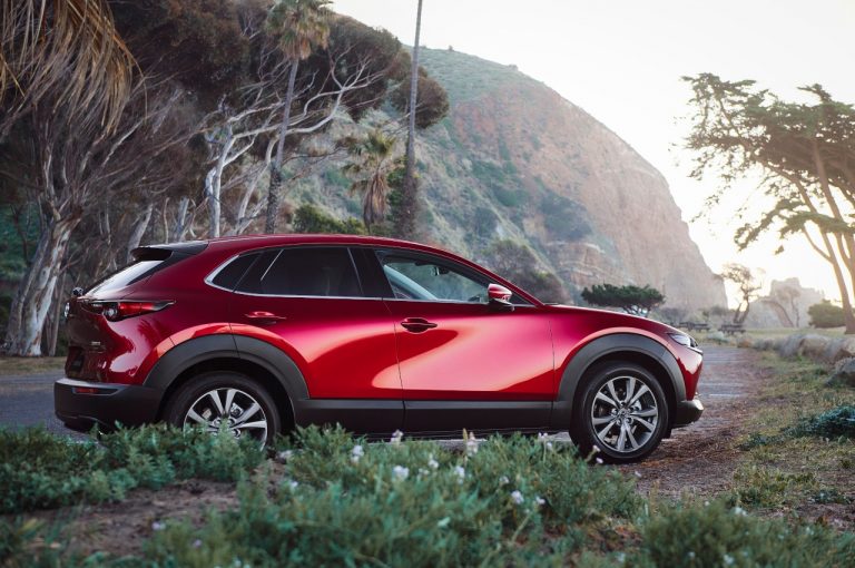 Mazda CX-30 2021: immagini ufficiali