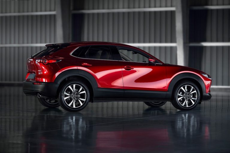 Mazda CX-30 2021: immagini ufficiali
