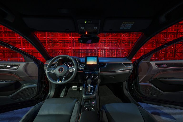 Renault Arkana 2021: immagini ufficiali