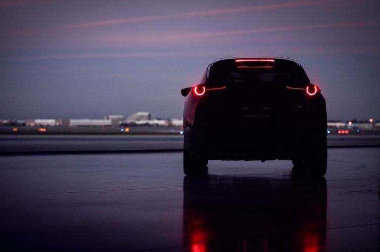Mazda CX-30 2021: immagini ufficiali