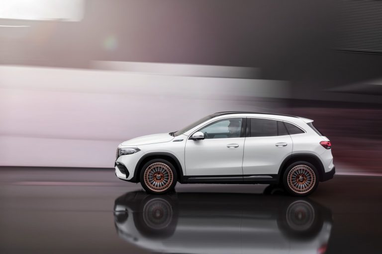 Mercedes EQA 250 2021: nuove immagini ufficiali