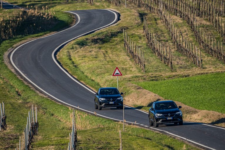 Renault Arkana 2021: immagini ufficiali