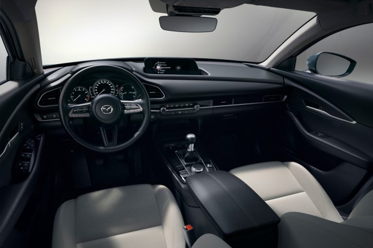 Mazda CX-30 2021: immagini ufficiali