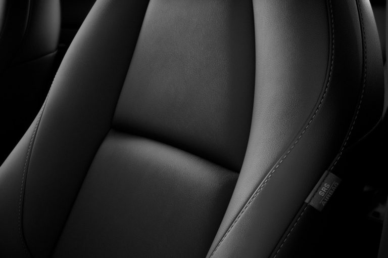 Mazda CX-30 2021: immagini ufficiali