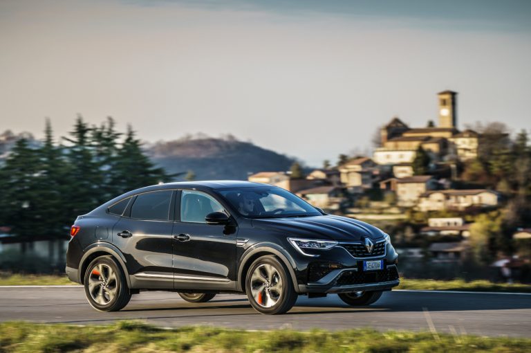 Renault Arkana 2021: immagini ufficiali