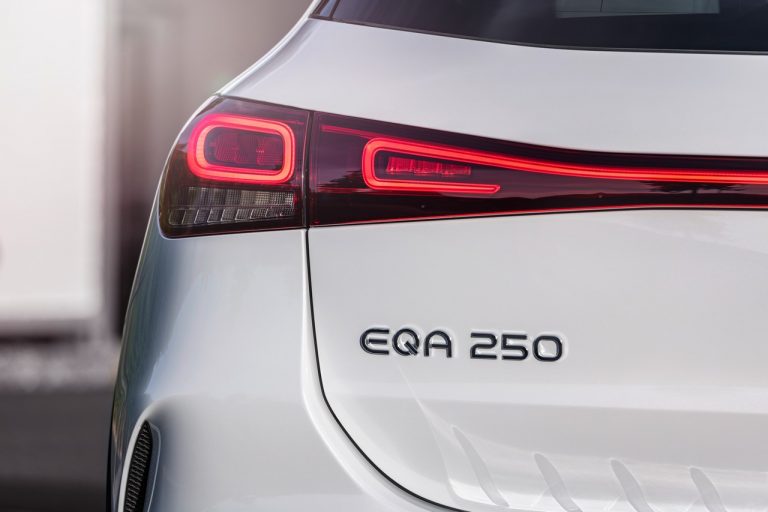 Mercedes EQA 250 2021: nuove immagini ufficiali