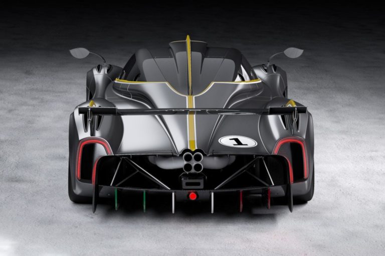 Pagani Huayra R 2021: le immagini ufficiali