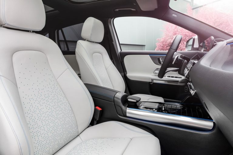 Mercedes EQA 250 2021: nuove immagini ufficiali
