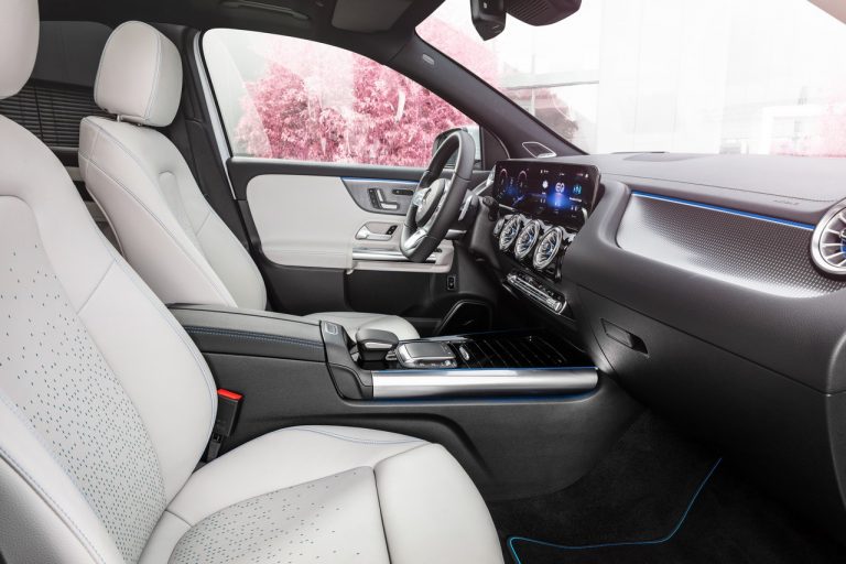Mercedes EQA 250 2021: nuove immagini ufficiali