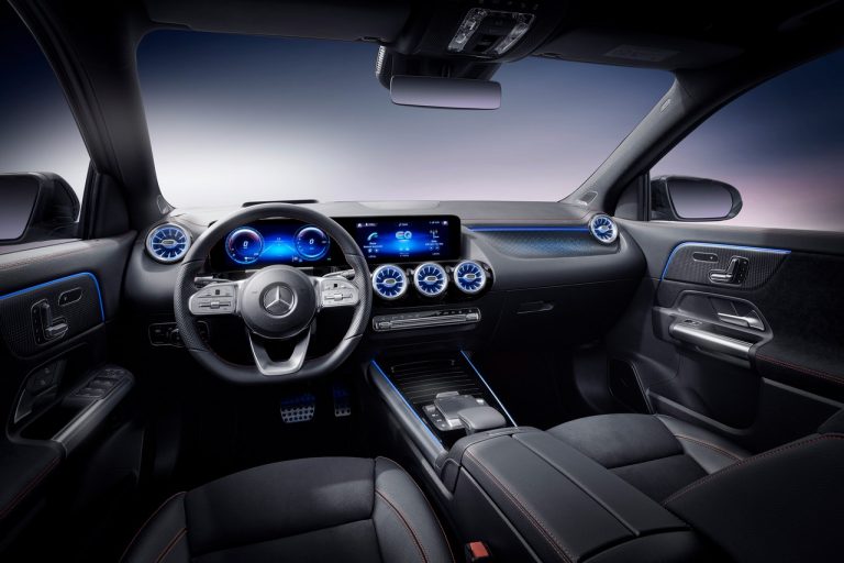 Mercedes EQA 250 2021: nuove immagini ufficiali