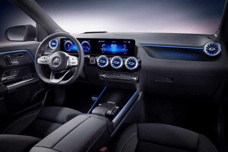 Mercedes EQA 250 2021: nuove immagini ufficiali