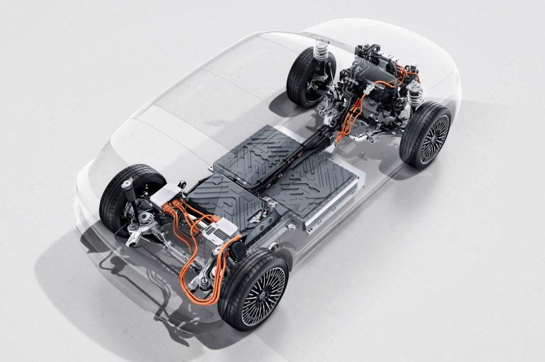 Mercedes EQA 250 2021: nuove immagini ufficiali