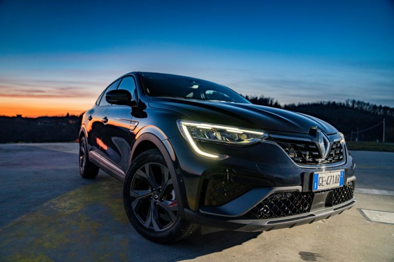 Renault Arkana 2021: immagini ufficiali