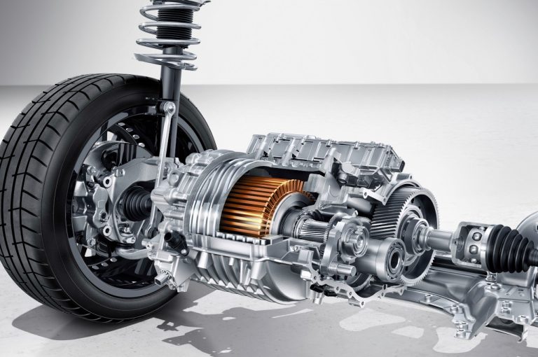 Mercedes EQA 250 2021: nuove immagini ufficiali