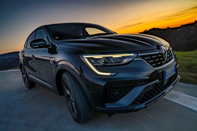 Renault Arkana 2021: immagini ufficiali
