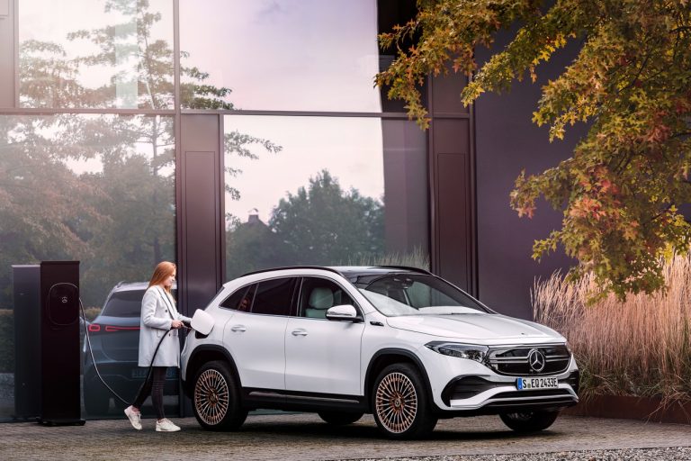 Mercedes EQA 250 2021: nuove immagini ufficiali