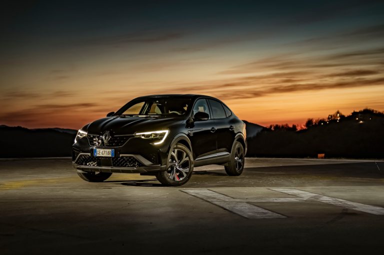 Renault Arkana 2021: immagini ufficiali