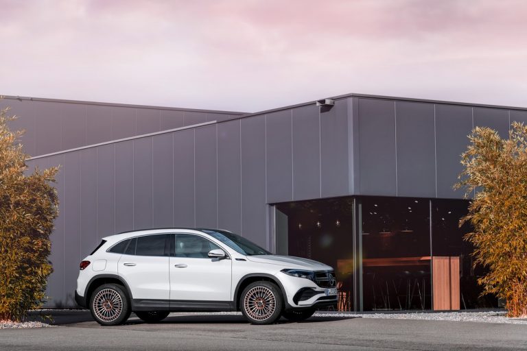 Mercedes EQA 250 2021: nuove immagini ufficiali