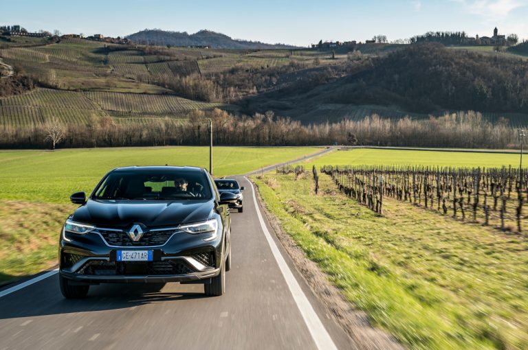 Renault Arkana 2021: immagini ufficiali