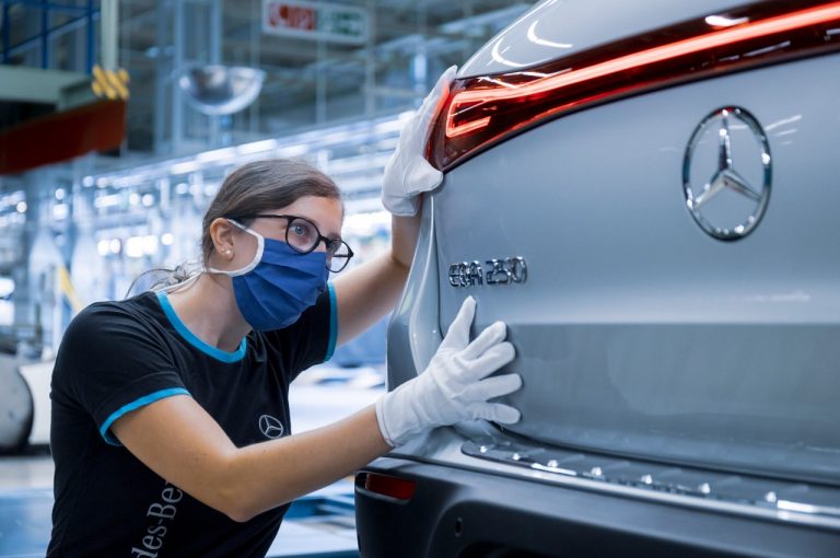Mercedes EQA 250 2021: nuove immagini ufficiali