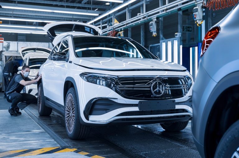 Mercedes EQA 250 2021: nuove immagini ufficiali