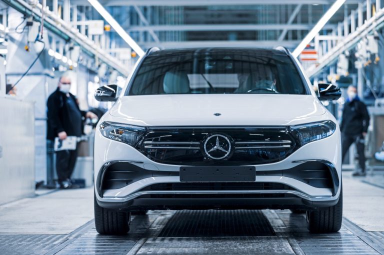 Mercedes EQA 250 2021: nuove immagini ufficiali