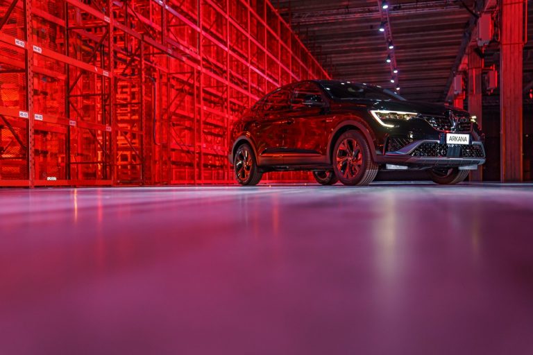 Renault Arkana 2021: immagini ufficiali