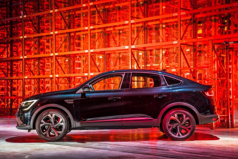 Renault Arkana 2021: immagini ufficiali