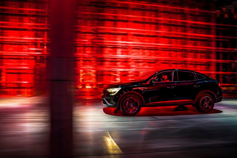 Renault Arkana 2021: immagini ufficiali