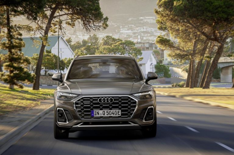 Audi Q5 TFSI e quattro S tronic 2021: immagini ufficiali