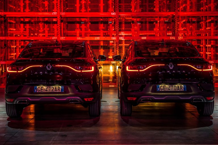 Renault Arkana 2021: immagini ufficiali