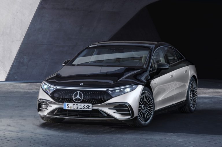 Mercedes EQS 2021: immagini ufficiali