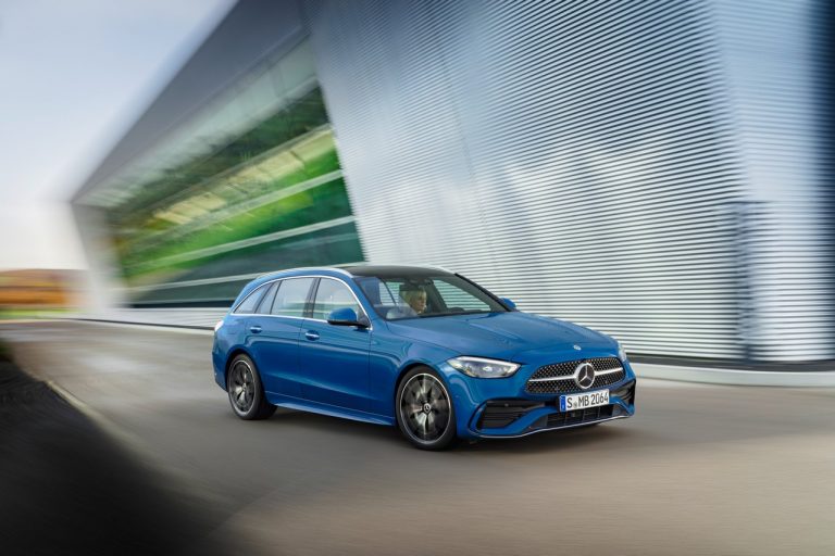 Mercedes Classe C berlina e Station Wagon 2021: le immagini ufficiali