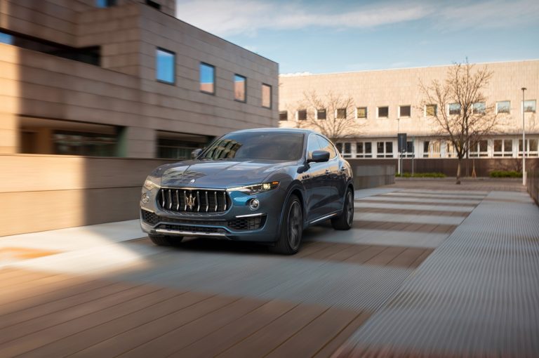Maserati Levante Hybrid 2021: immagini ufficiali
