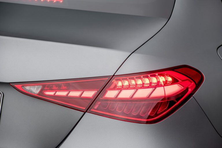 Mercedes Classe C berlina e Station Wagon 2021: le immagini ufficiali