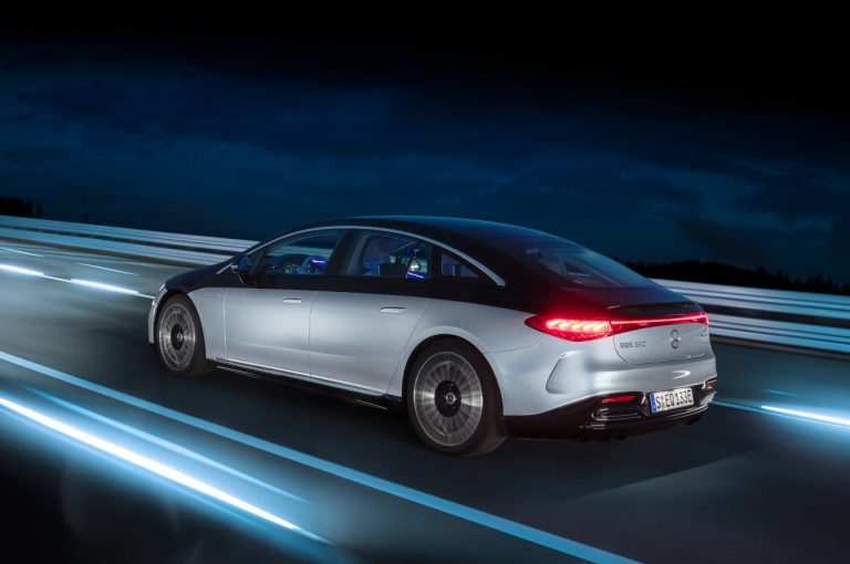 Mercedes EQS 2021: immagini ufficiali