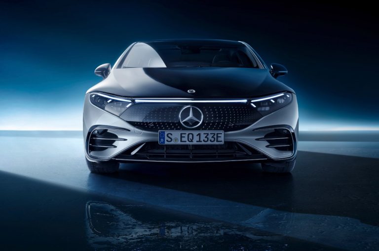 Mercedes EQS 2021: immagini ufficiali
