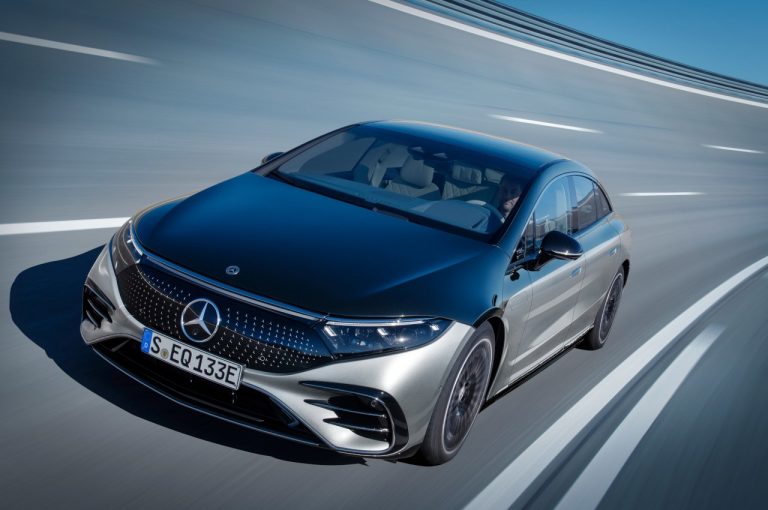 Mercedes EQS 2021: immagini ufficiali