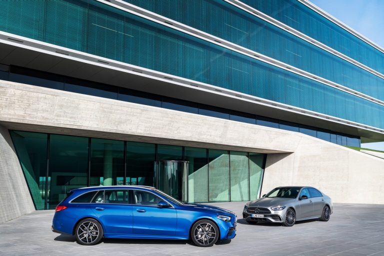 Mercedes Classe C berlina e Station Wagon 2021: le immagini ufficiali