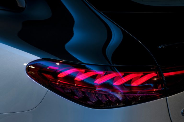 Mercedes EQS 2021: immagini ufficiali