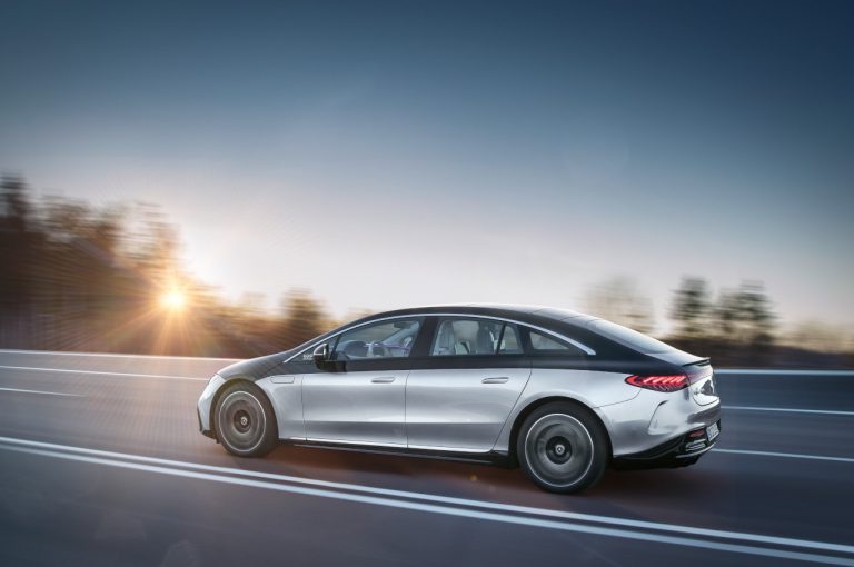 Mercedes EQS 2021: immagini ufficiali