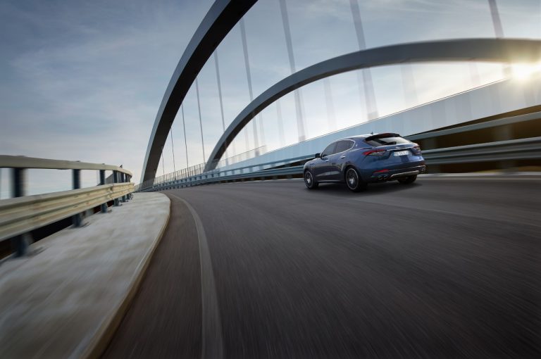 Maserati Levante Hybrid 2021: immagini ufficiali