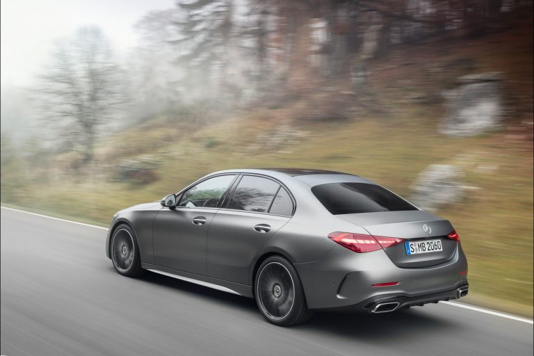 Mercedes Classe C berlina e Station Wagon 2021: le immagini ufficiali