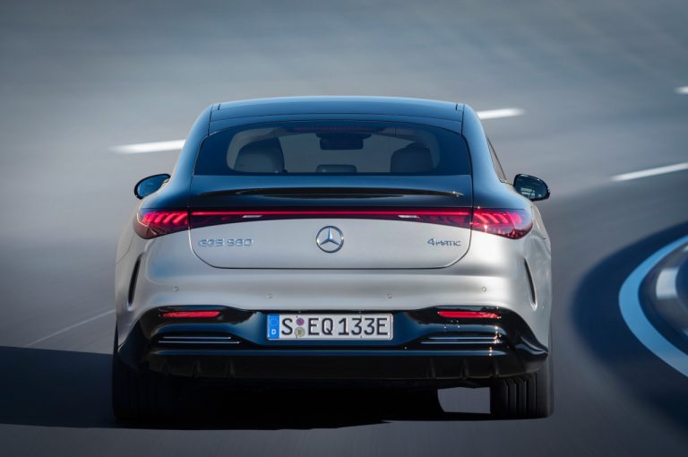 Mercedes EQS 2021: immagini ufficiali
