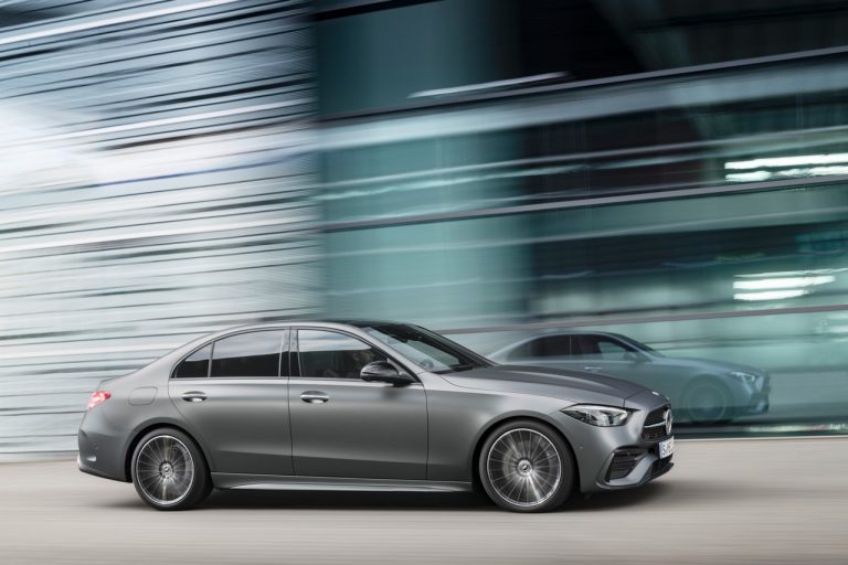 Mercedes Classe C berlina e Station Wagon 2021: le immagini ufficiali