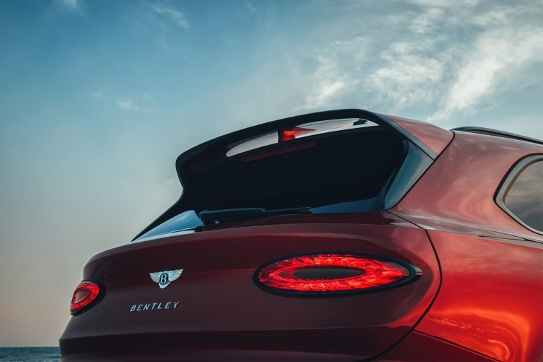 Bentley Bentayga S 2021: immagini ufficiali