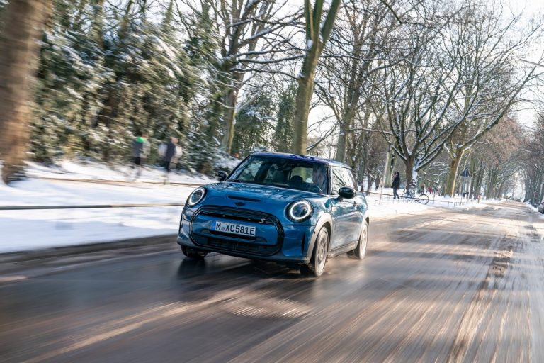 Mini Cooper SE Electric Collection 2021: immagini ufficiali
