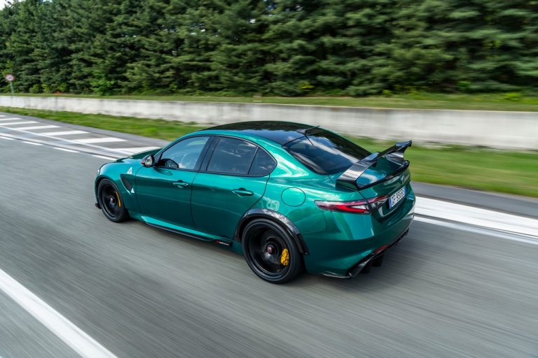 Alfa Romeo Giulia GTA e GTAm 2021: immagini ufficiali