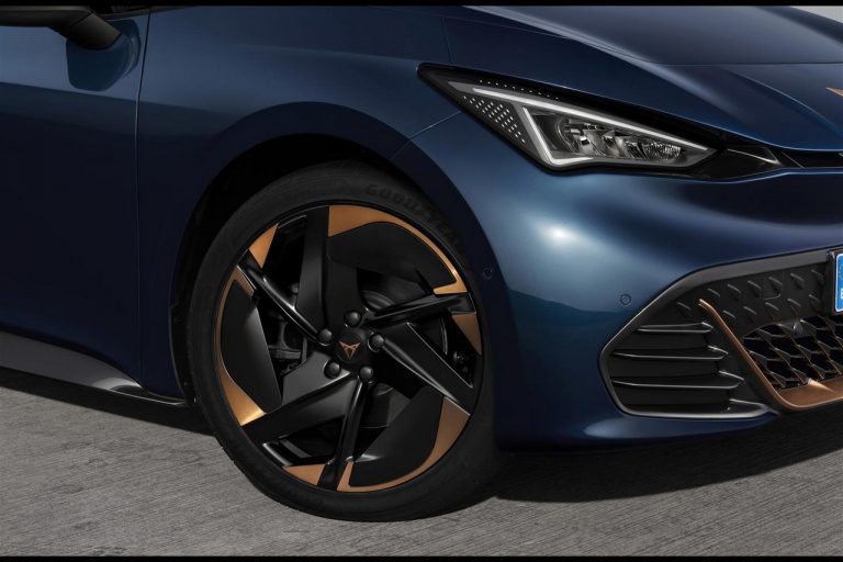 Cupra Born 2021: immagini ufficiali