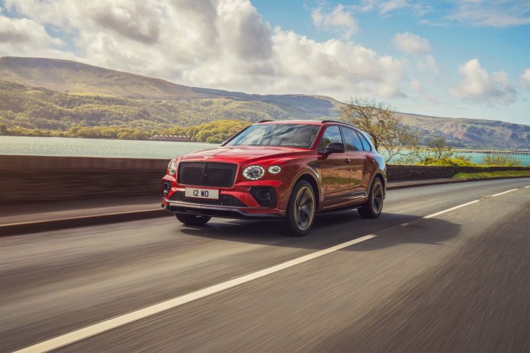Bentley Bentayga S 2021: immagini ufficiali
